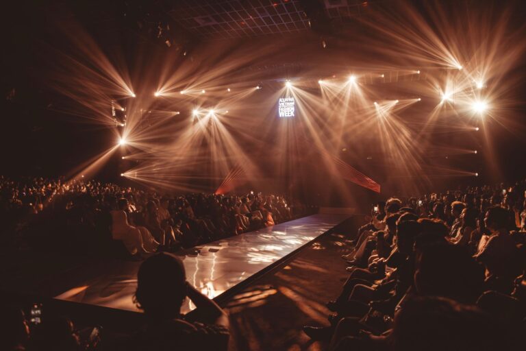 Fashion Week de Paris 2026 : le programme des défilés printemps-été 2027 et où les suivre en direct