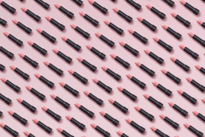 Octobre rose : ce que l&rsquo;enquête sur le maquillage « ruban rose » nous apprend sur nos cosmétiques